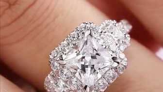 Chiccarine's Diamonds & Jewelry, Collegeville