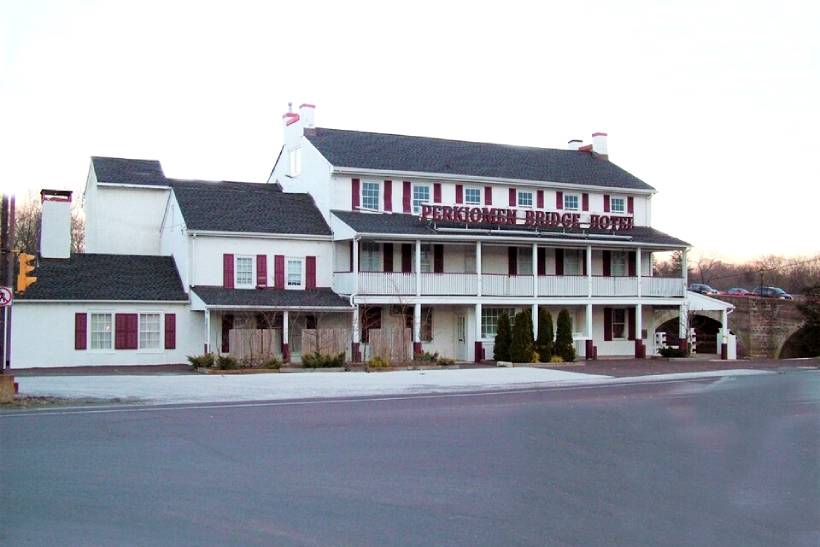 Perkiomen Bridge Hotel around 2000